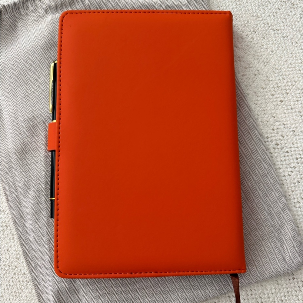 Hermes VIP Orange Notebook with Pen - Picture 3 of 3
